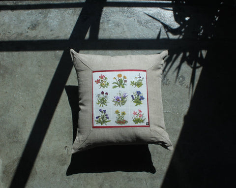 26. Fisba-Stoffels Mountain Flowers, Linen Pillow Cover, Repurposed Antique Pocket Square 1970